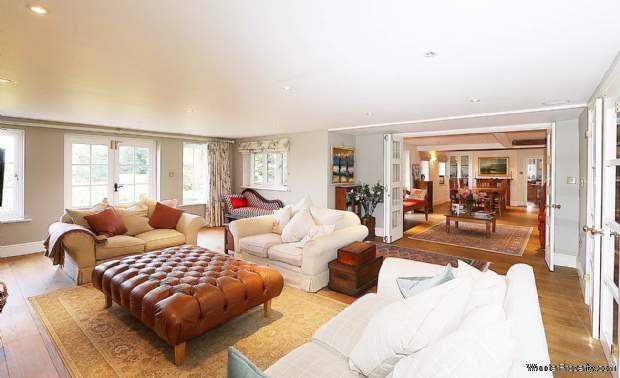Additional Property Image 6 bedroom Detached for sale in Reading 4