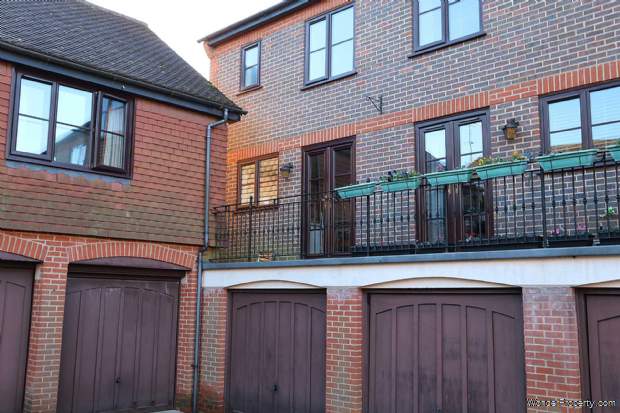 Additional Property Image 2 bedroom End of Terrace for sale in Reading 7