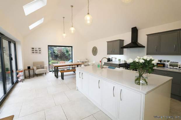 5 bedroom Detached for sale in Reading
