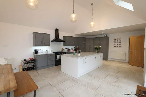 Additional Property Image 5 bedroom Detached for sale in Reading 5