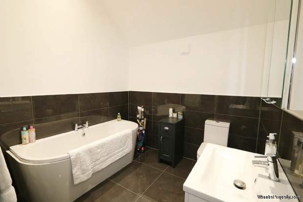 Additional Property Image 5 bedroom Detached for sale in Reading 11