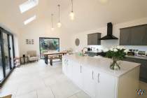 5 bedroom Detached for sale in Reading