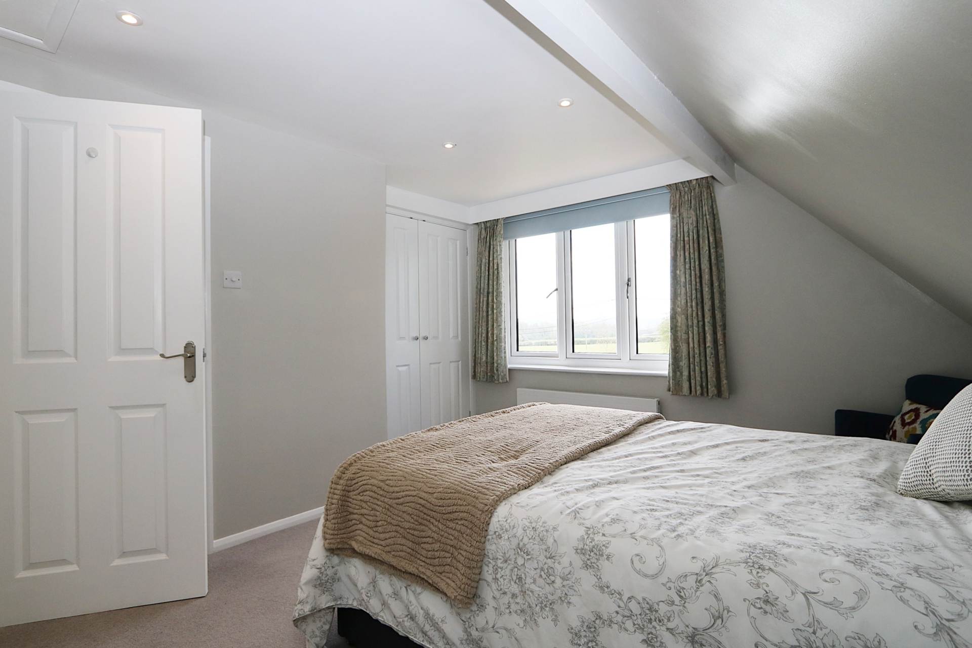 Additional Property Image 4 bedroom Detached for sale in Stanford Dingley 22