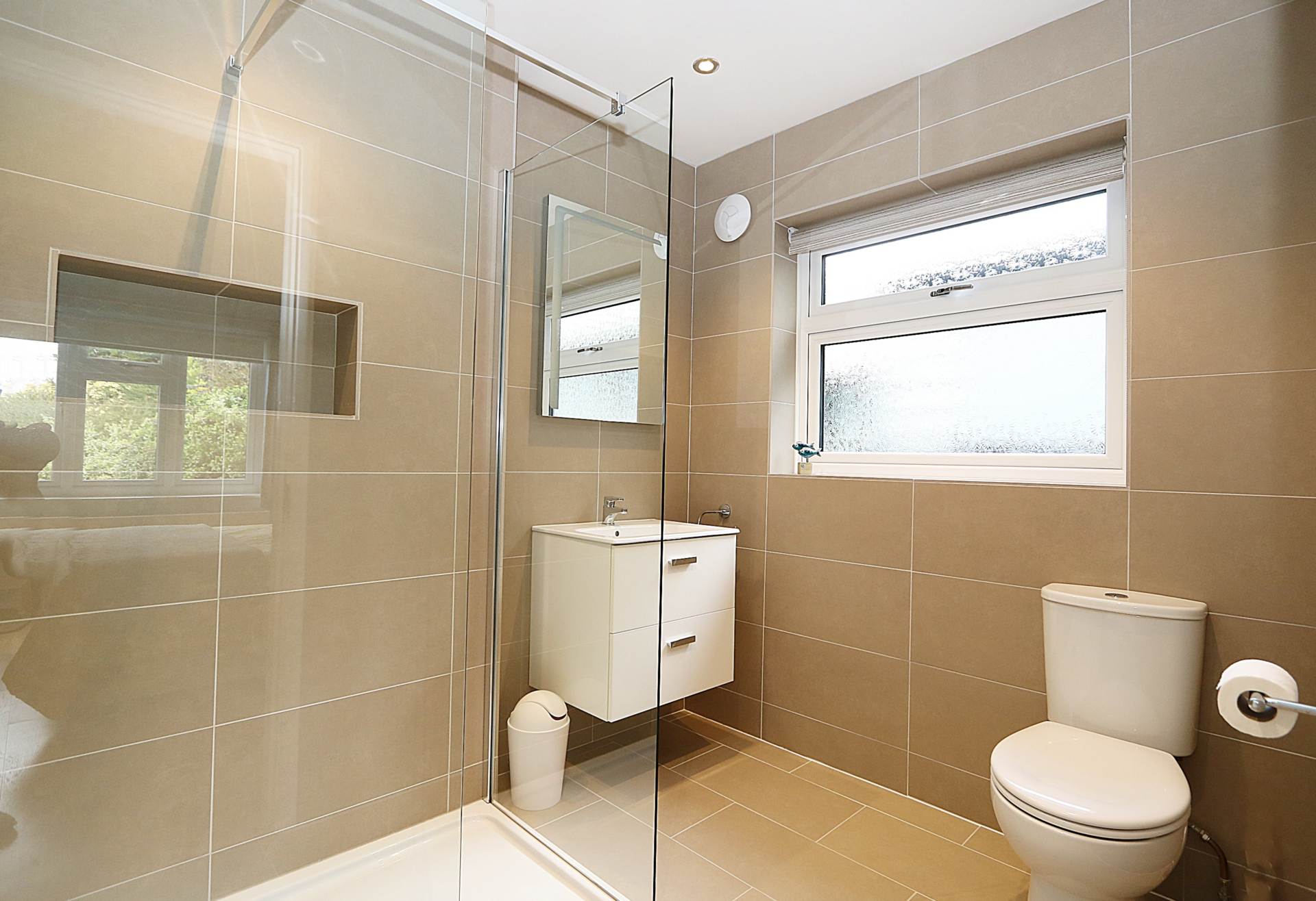 Additional Property Image 4 bedroom Detached for sale in Stanford Dingley 28