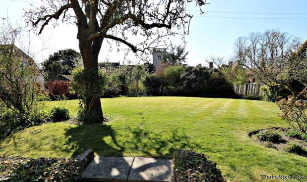 Additional Property Image 4 bedroom Detached for sale in North Moreton 7