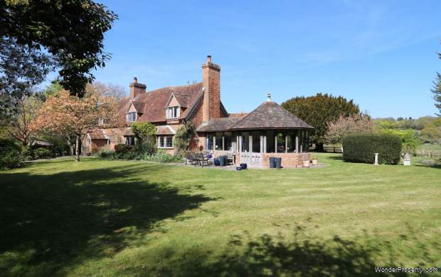 5 bedroom Detached for sale in Reading