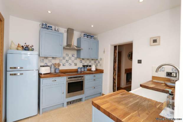 Additional Property Image 2 bedroom Semi Detached for sale in Reading 5