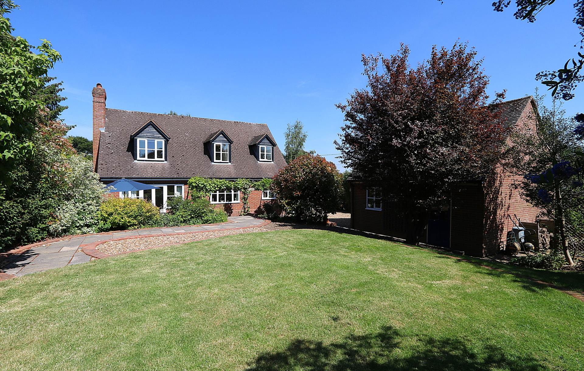Additional Property Image 4 bedroom Detached for sale in Reading 3