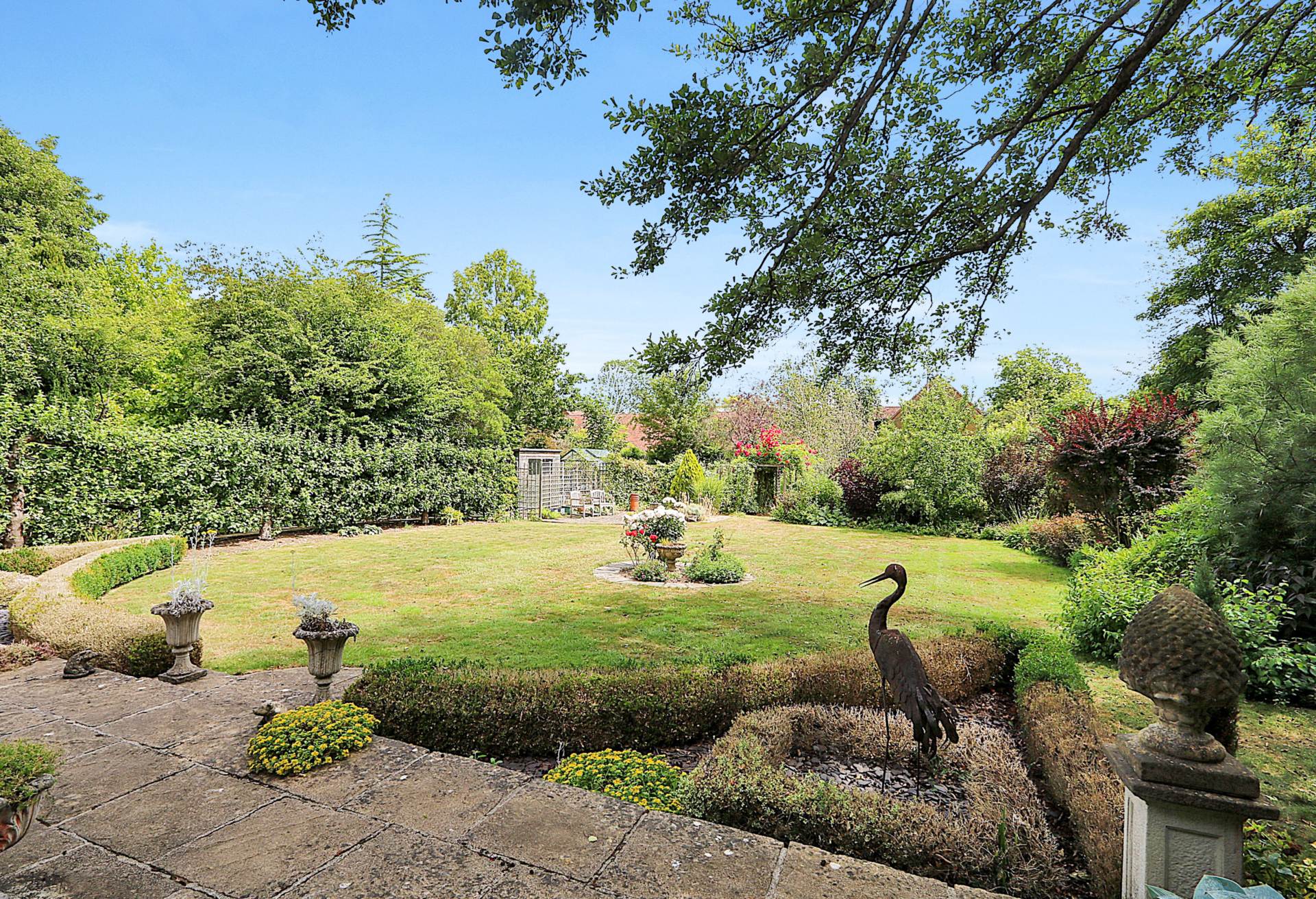 Additional Property Image 5 bedroom Detached for sale in Reading 2