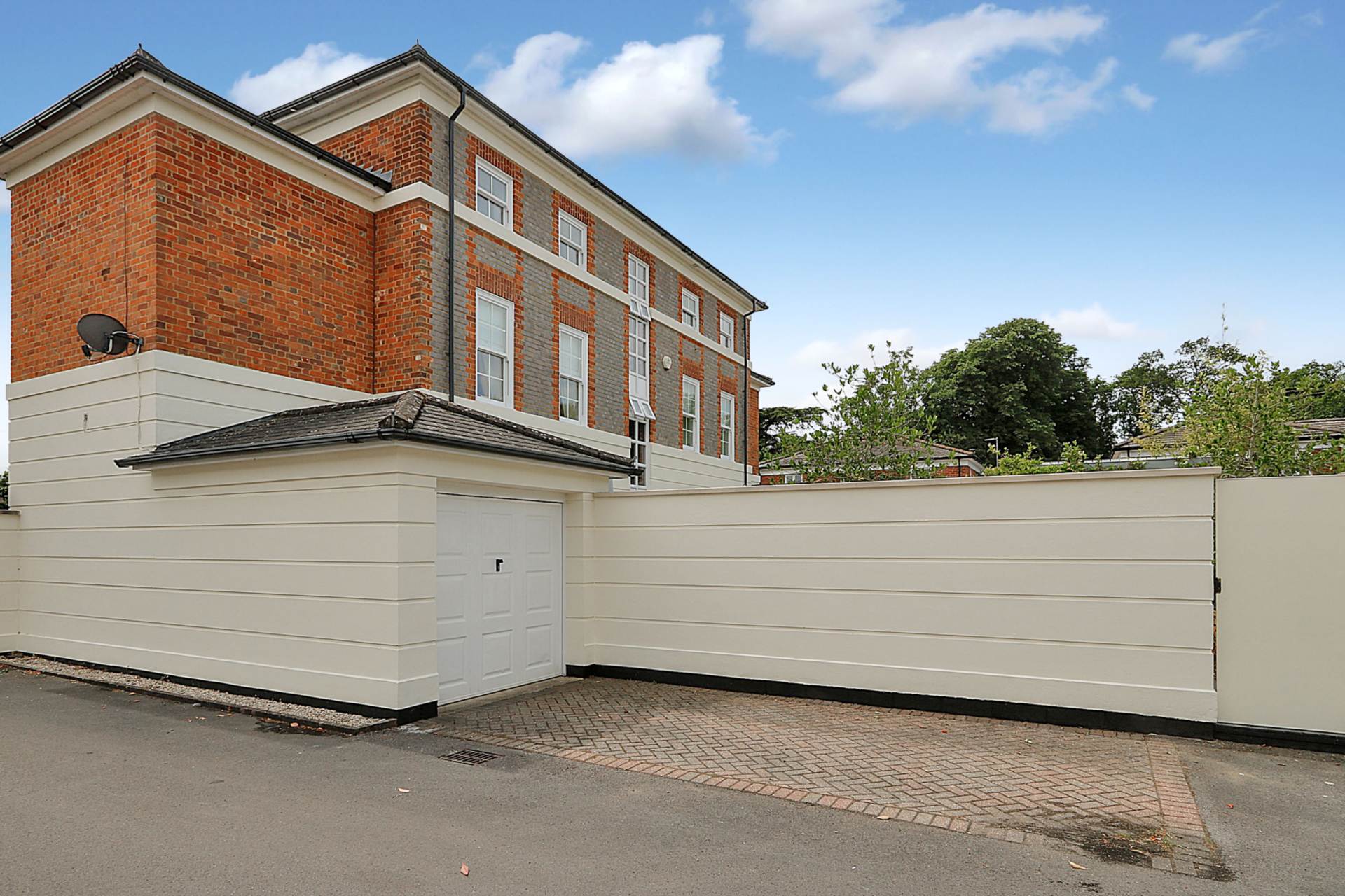 Additional Property Image 4 bedroom Detached for sale in Reading 22