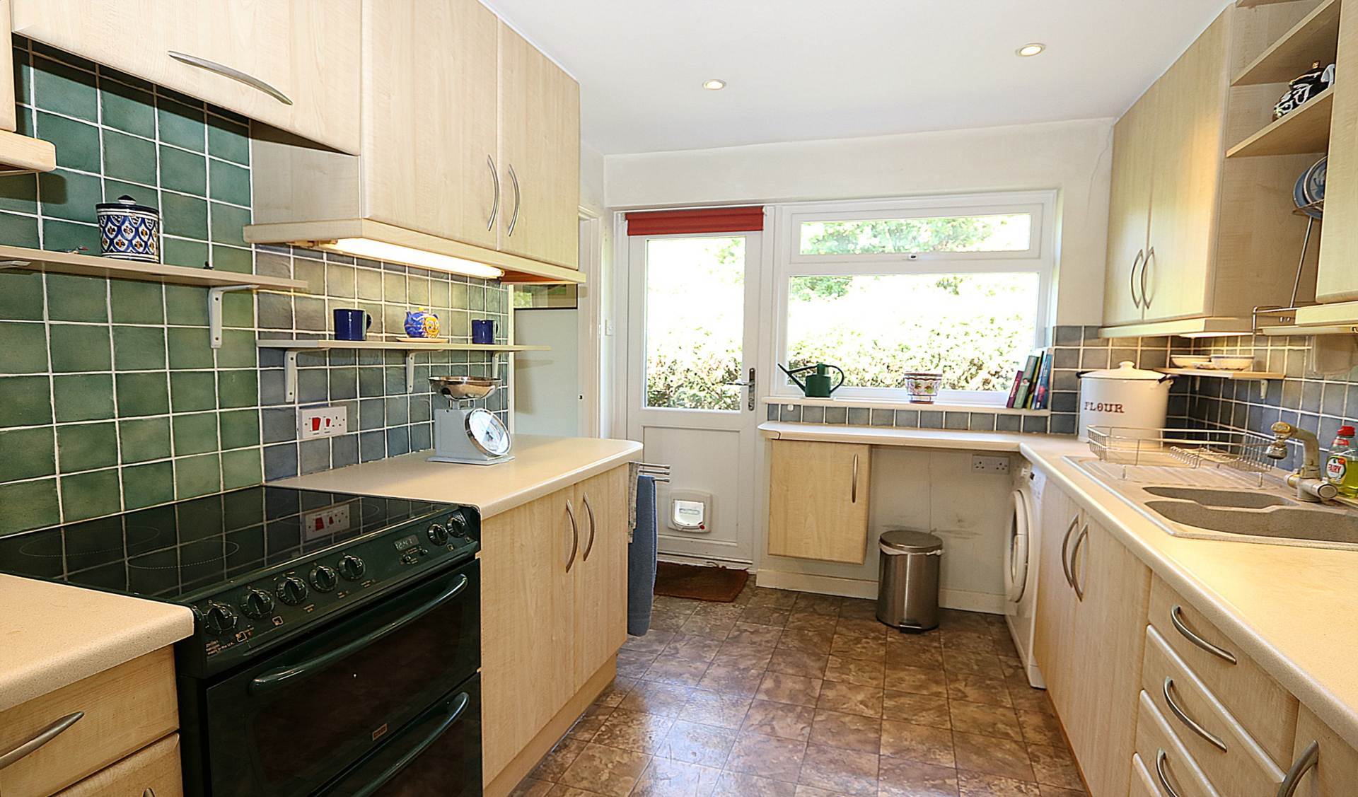 Additional Property Image 4 bedroom Bungalow for sale in Thatcham 4