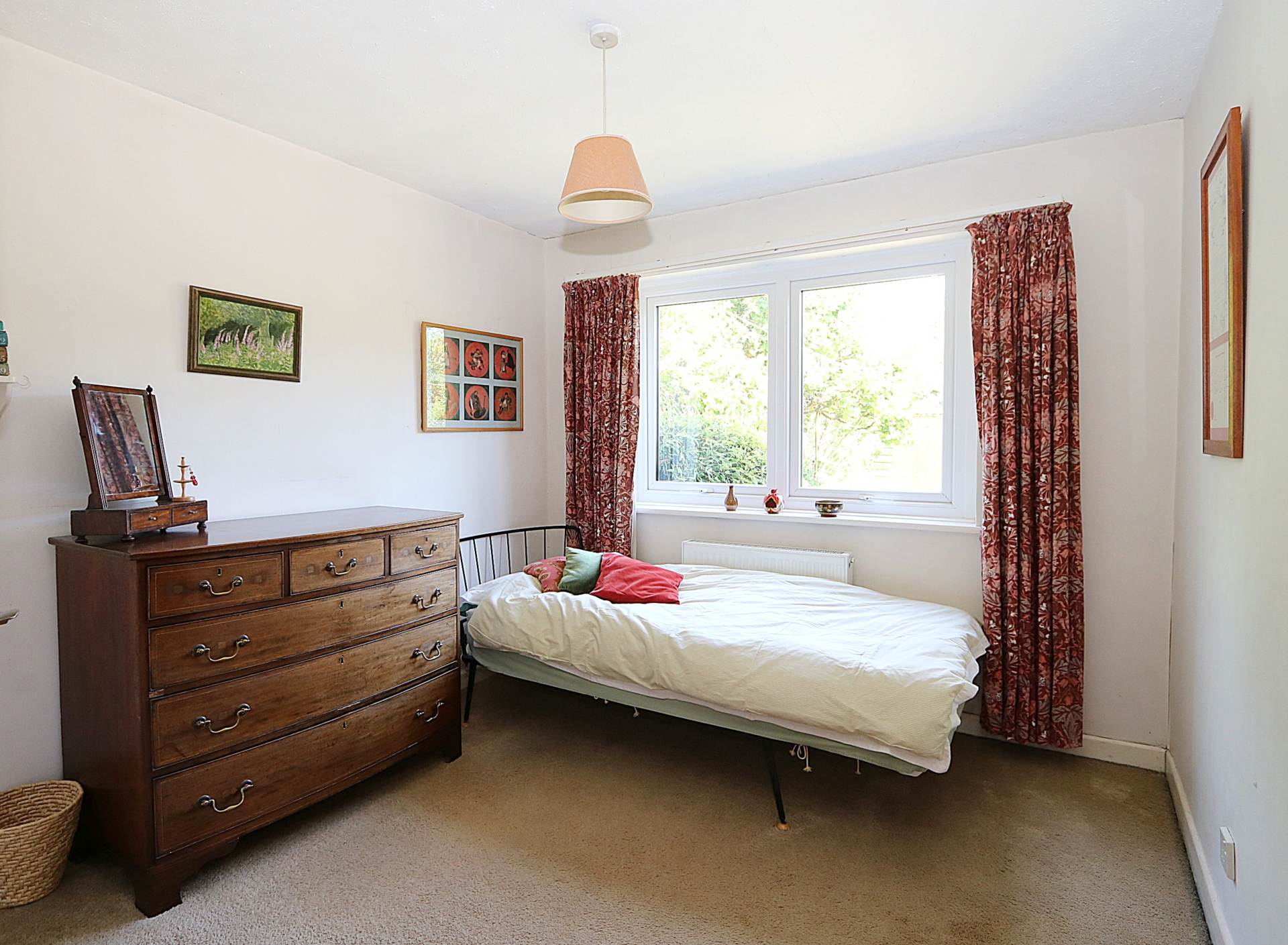 Additional Property Image 4 bedroom Bungalow for sale in Thatcham 8