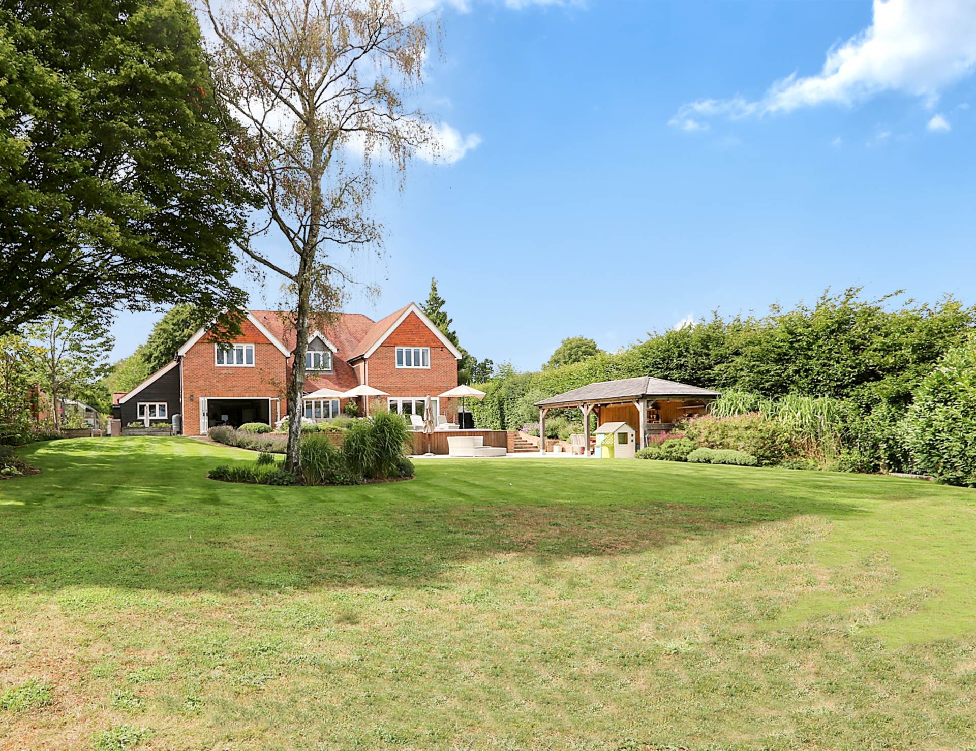 Additional Property Image 5 bedroom Detached for sale in Reading 3