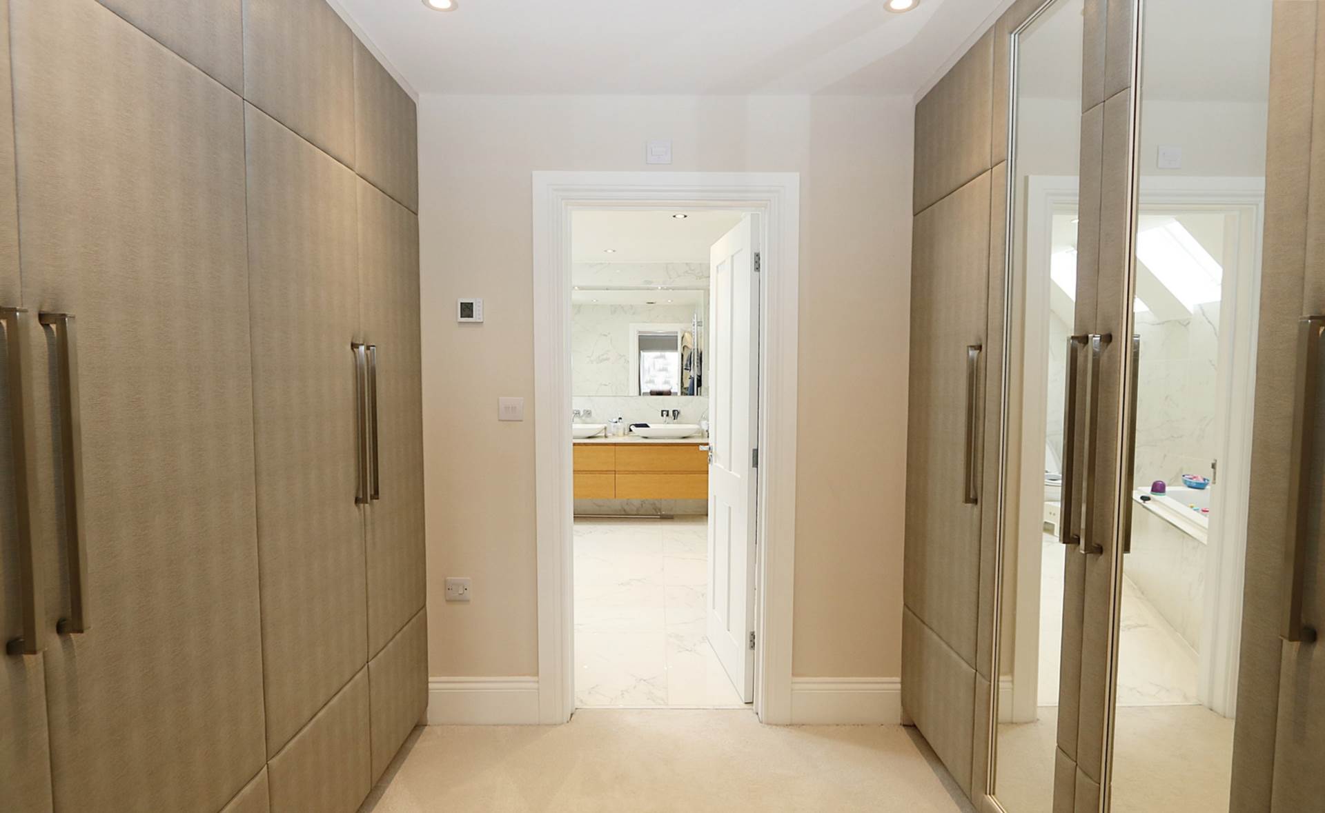 Additional Property Image 5 bedroom Detached for sale in Reading 12