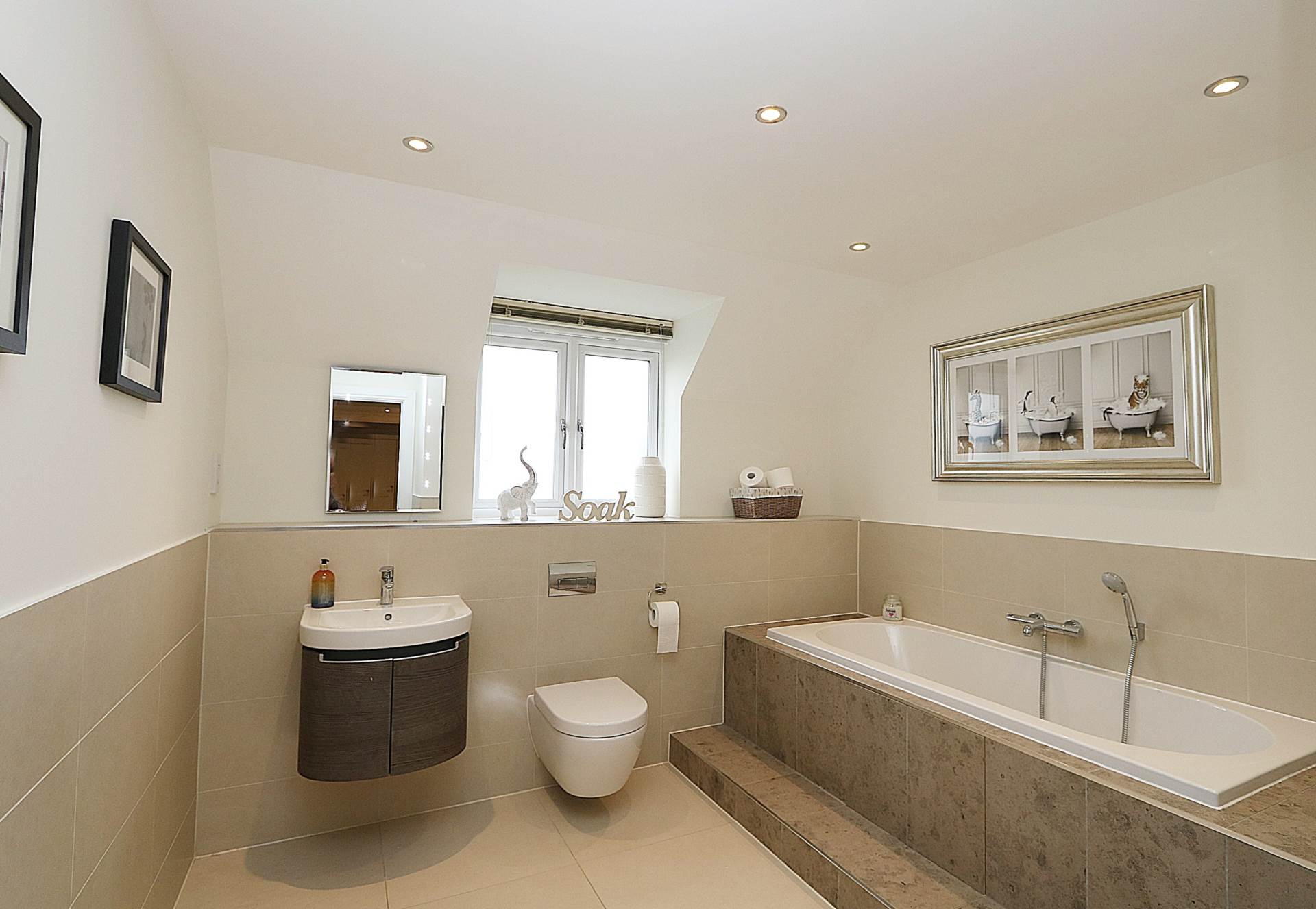 Additional Property Image 5 bedroom Detached for sale in Reading 16