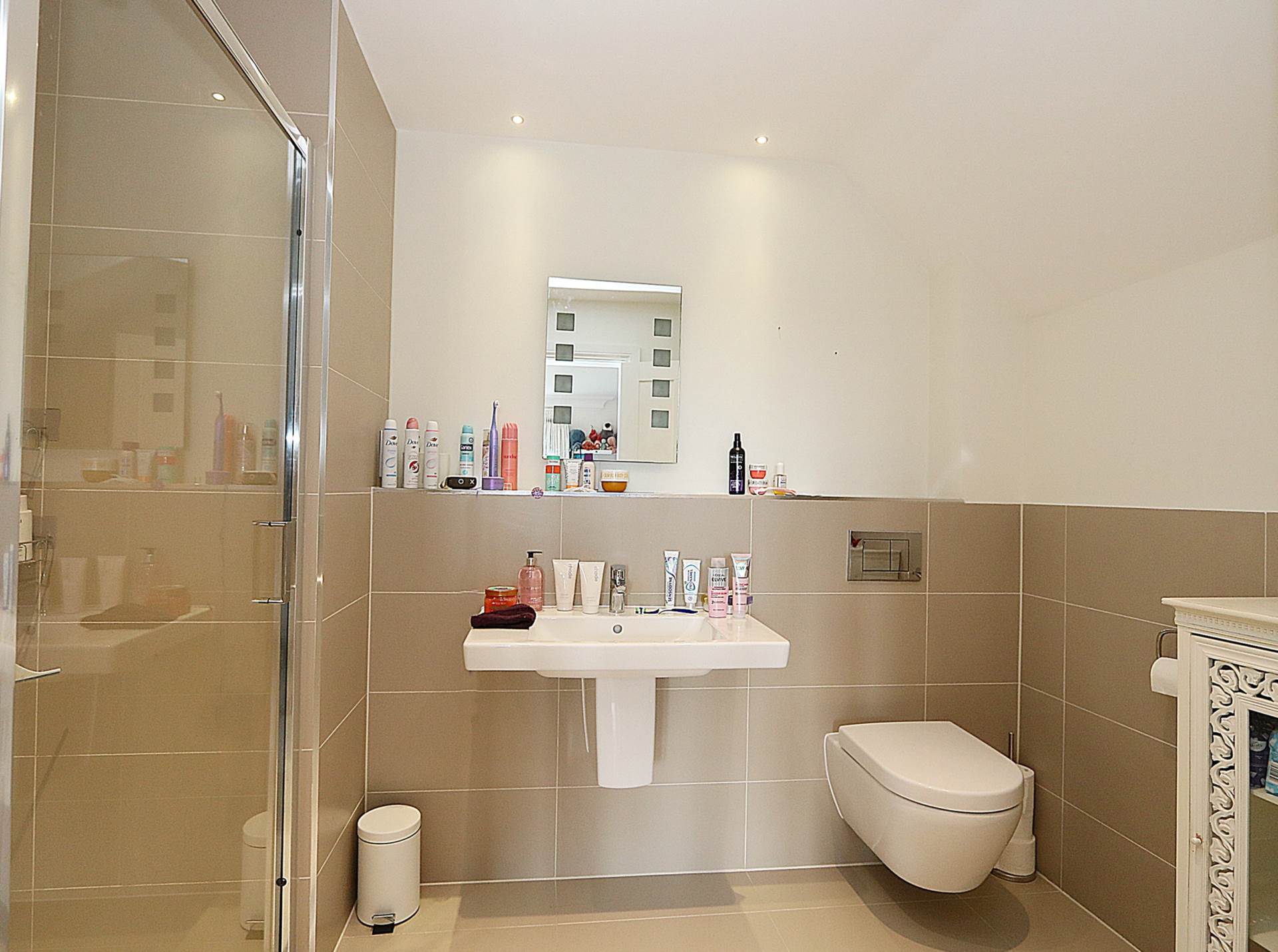 Additional Property Image 5 bedroom Detached for sale in Reading 17