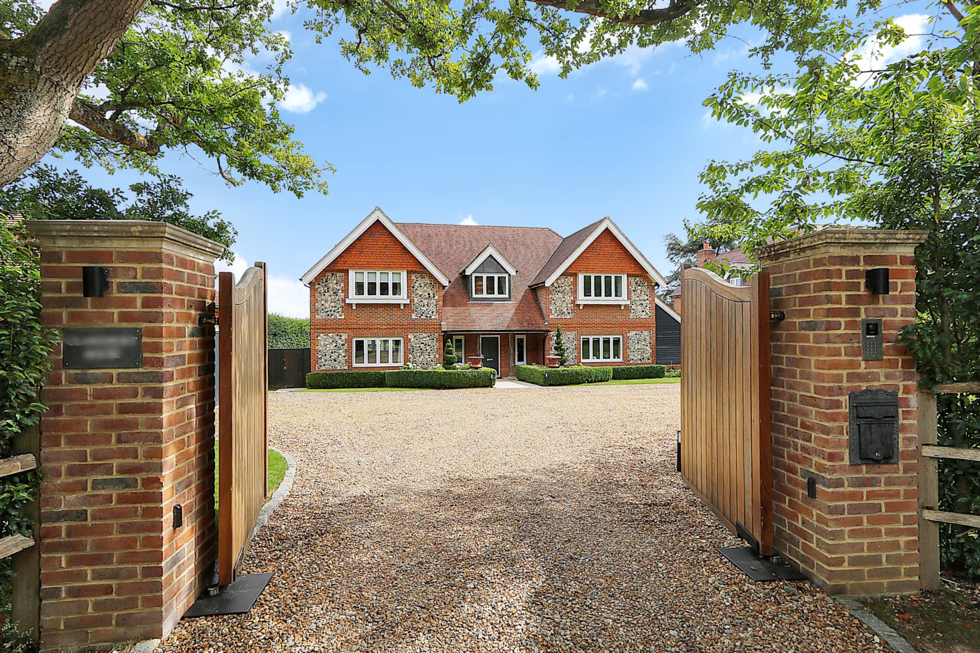 Additional Property Image 5 bedroom Detached for sale in Reading 29