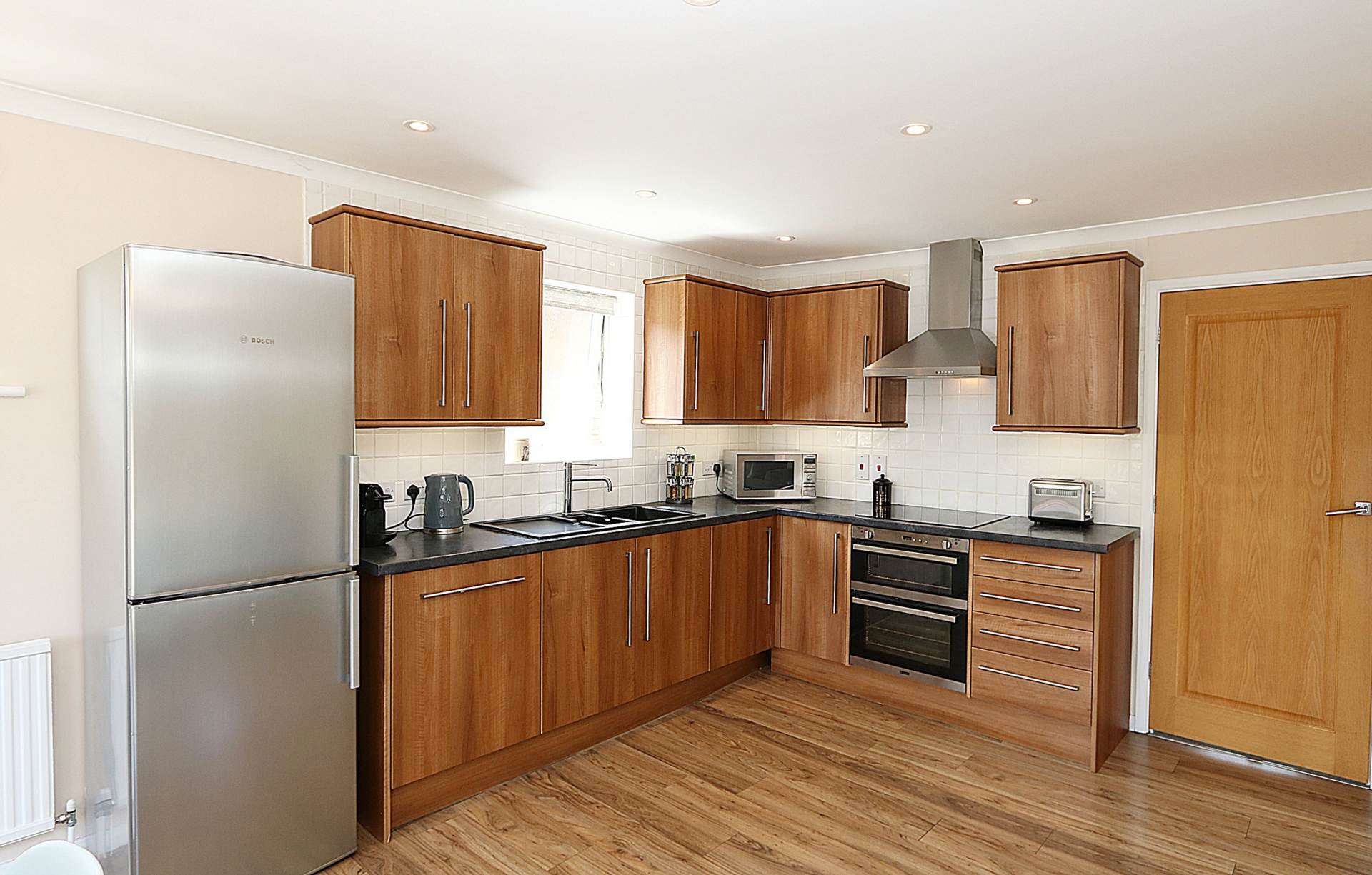 Additional Property Image 3 bedroom Detached for sale in Purley-On-Thames 4
