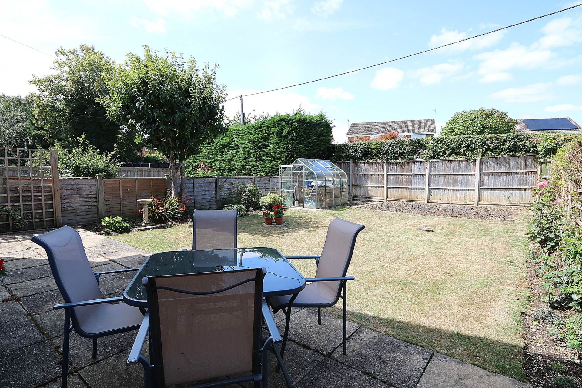 Additional Property Image 3 bedroom Detached for sale in Purley-On-Thames 18