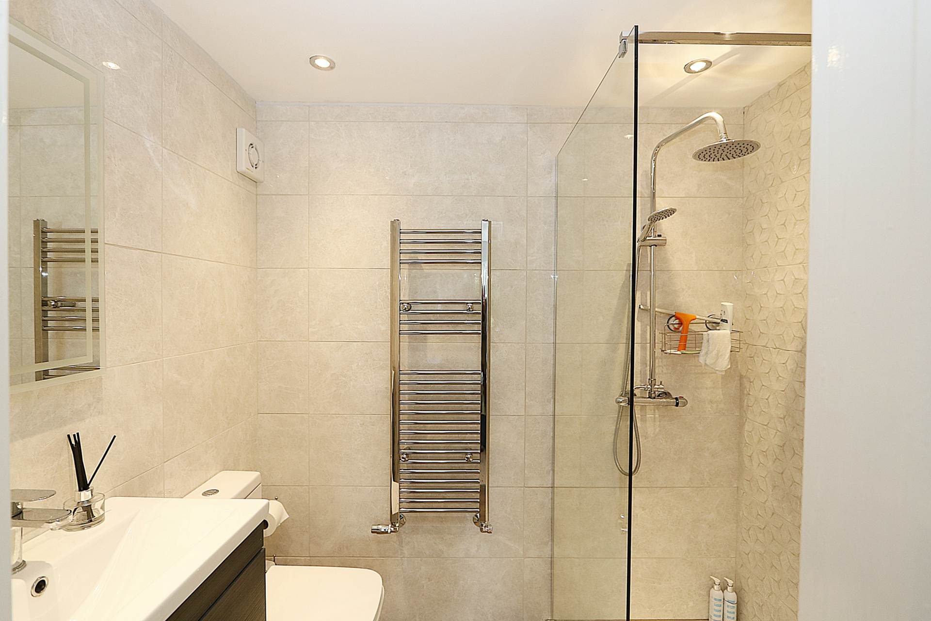 Additional Property Image 4 bedroom Detached for sale in Wallingford 14