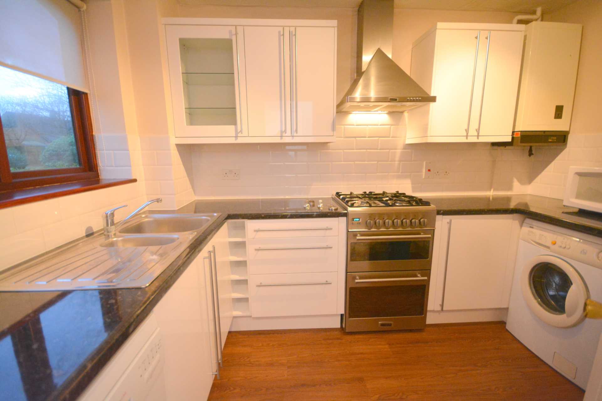 Additional Property Image 2 bedroom Semi Detached to rent in Amersham 2