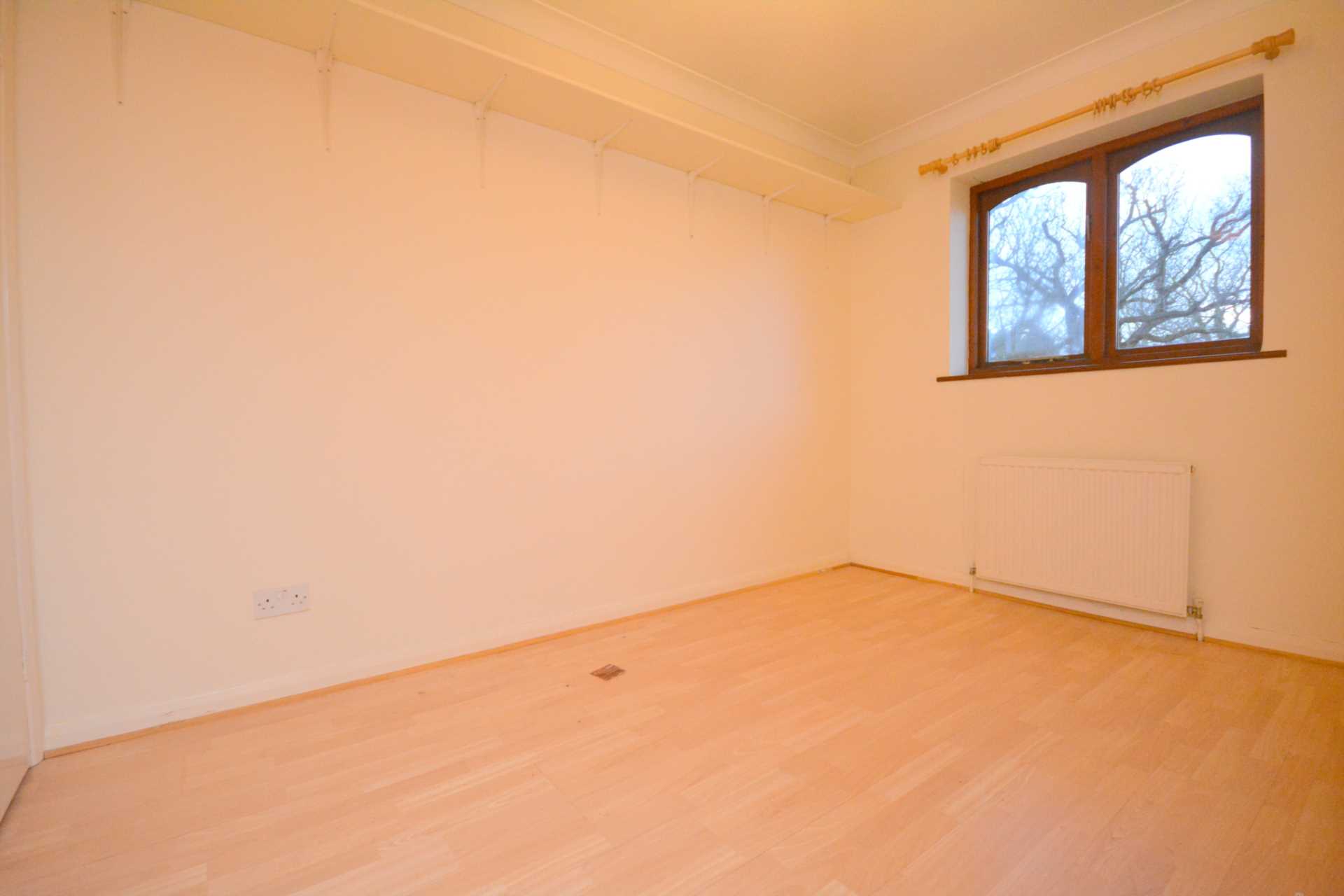 Additional Property Image 2 bedroom Semi Detached to rent in Amersham 5