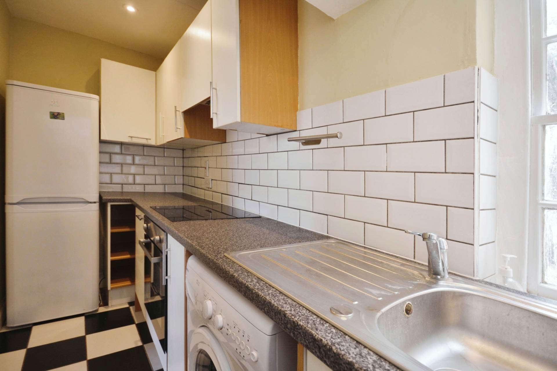 Additional Property Image 1 bedroom Apartment to rent in Chesham 4