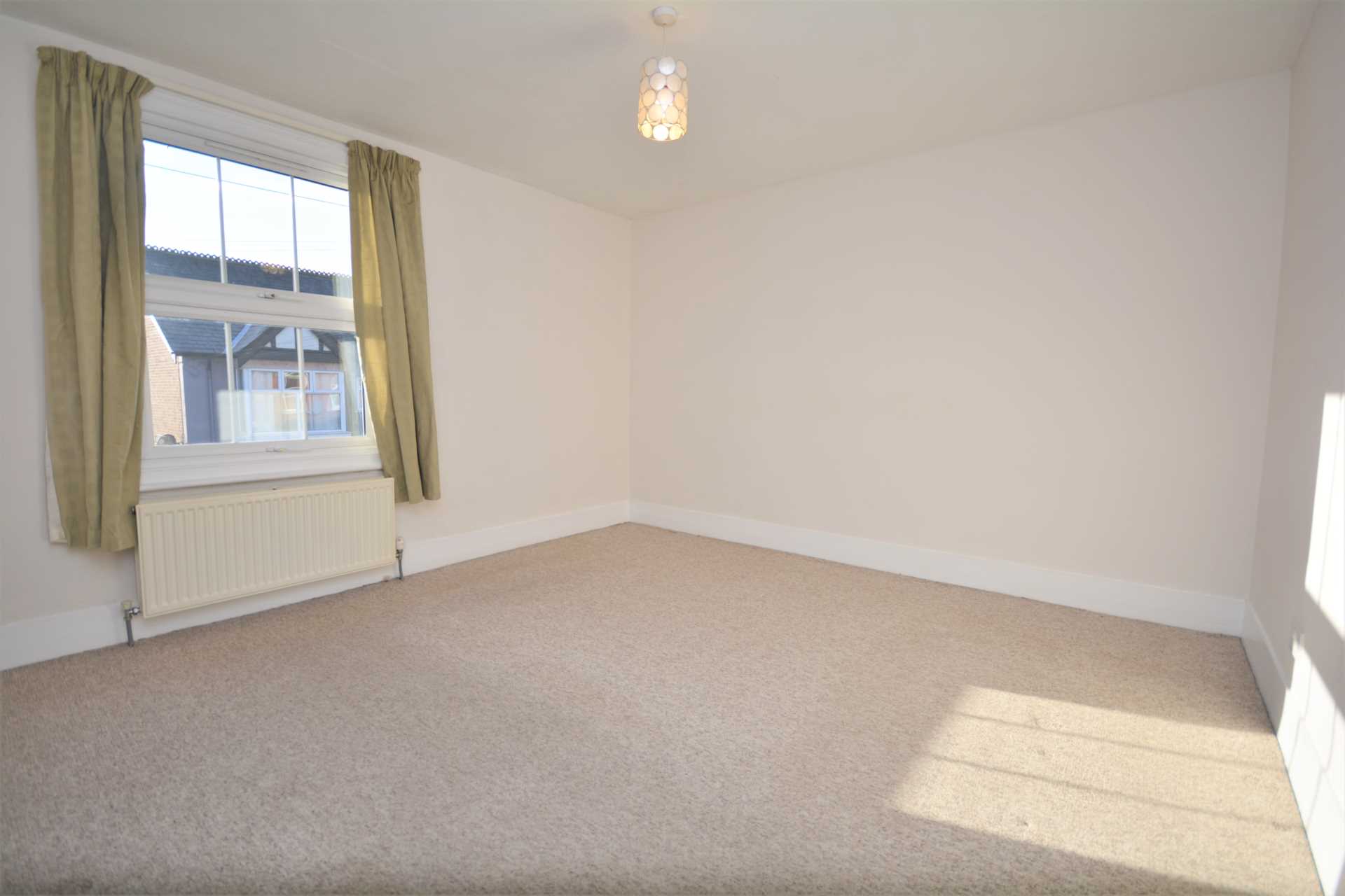 Additional Property Image 2 bedroom Terraced to rent in Chesham 7
