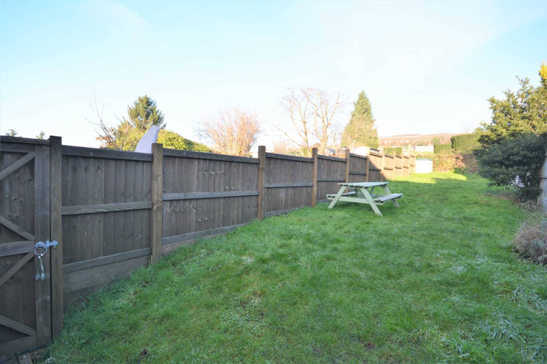 Additional Property Image 2 bedroom Terraced to rent in Chesham 10