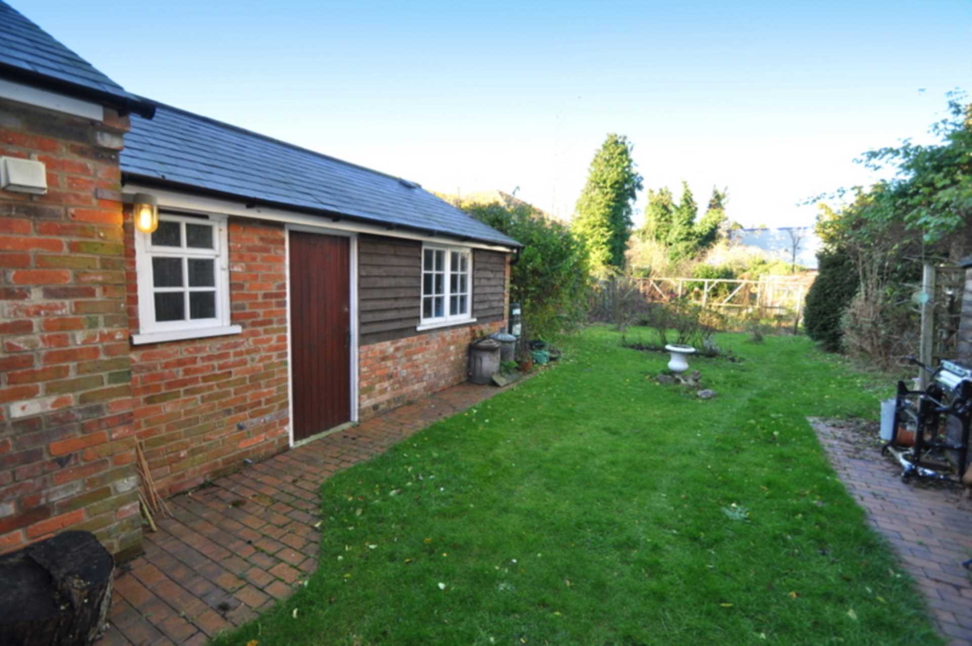 Additional Property Image 2 bedroom Cottage to rent in Chesham 15