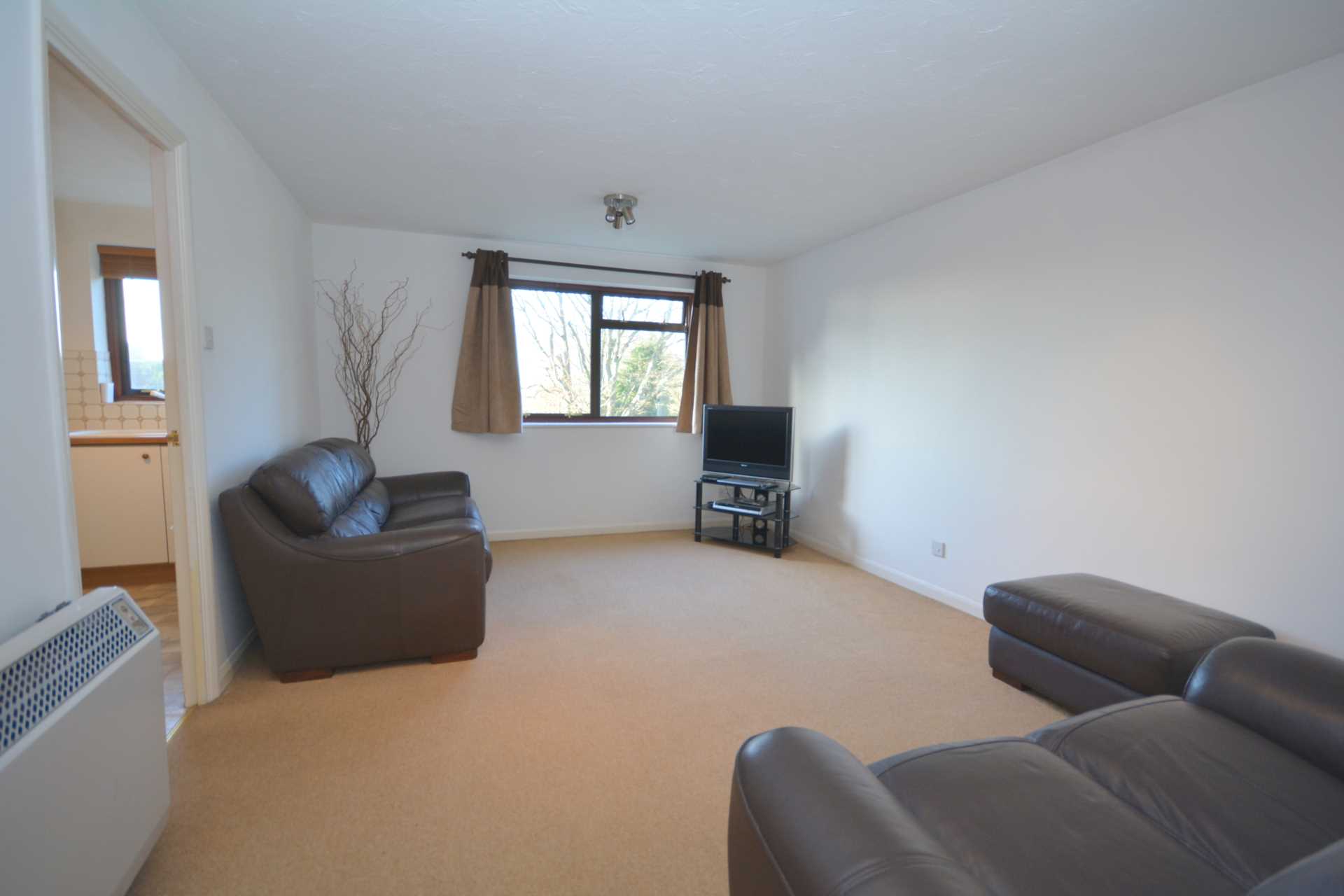 Additional Property Image 1 bedroom Apartment to rent in Amersham 2