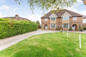 3 bedroom House to rent in Chesham