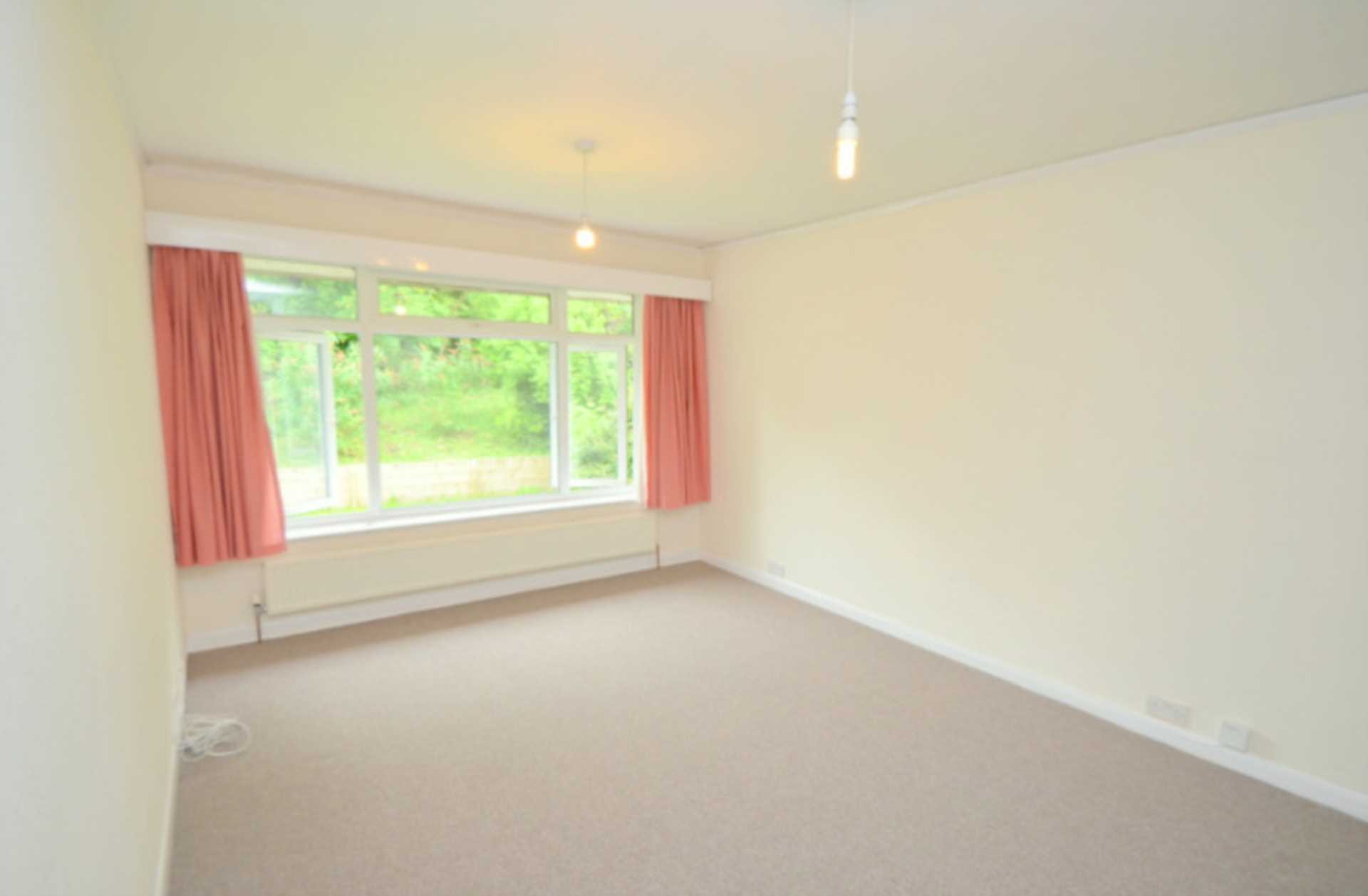 Additional Property Image 2 bedroom Maisonette to rent in Amersham 8
