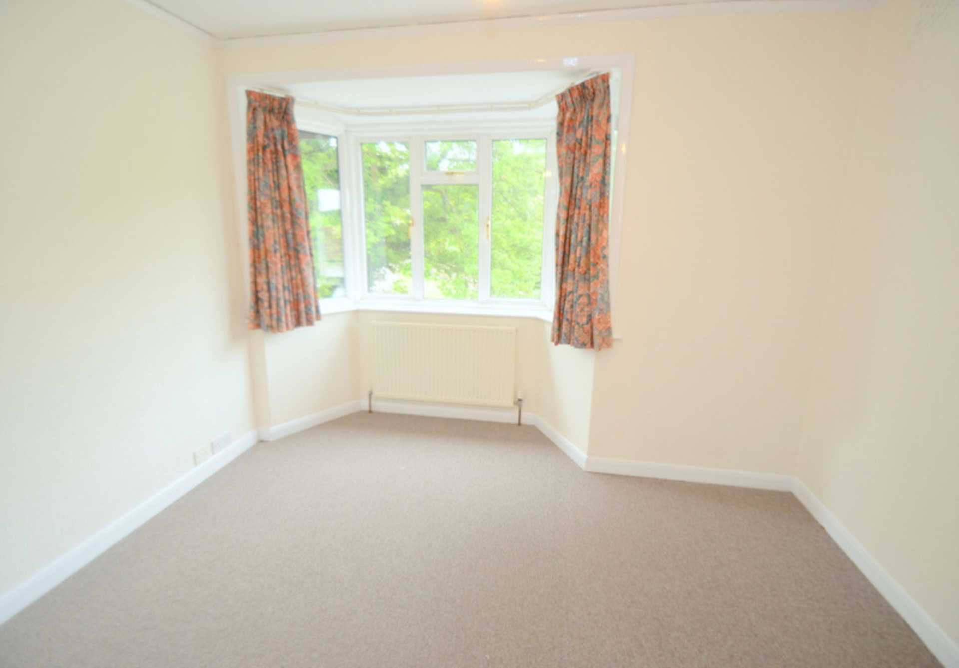 Additional Property Image 2 bedroom Maisonette to rent in Amersham 9