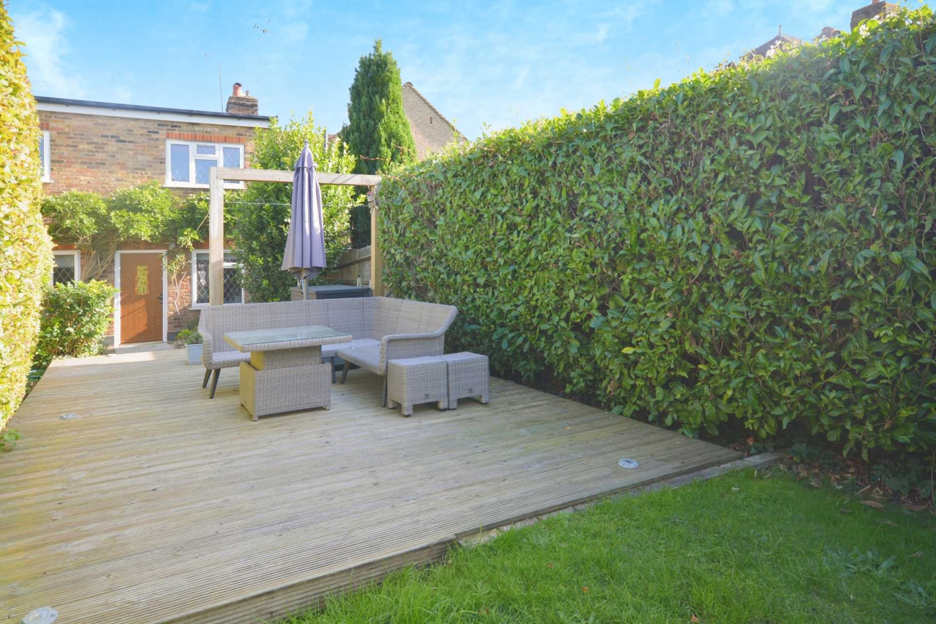 Additional Property Image 3 bedroom Terraced to rent in Amersham 11