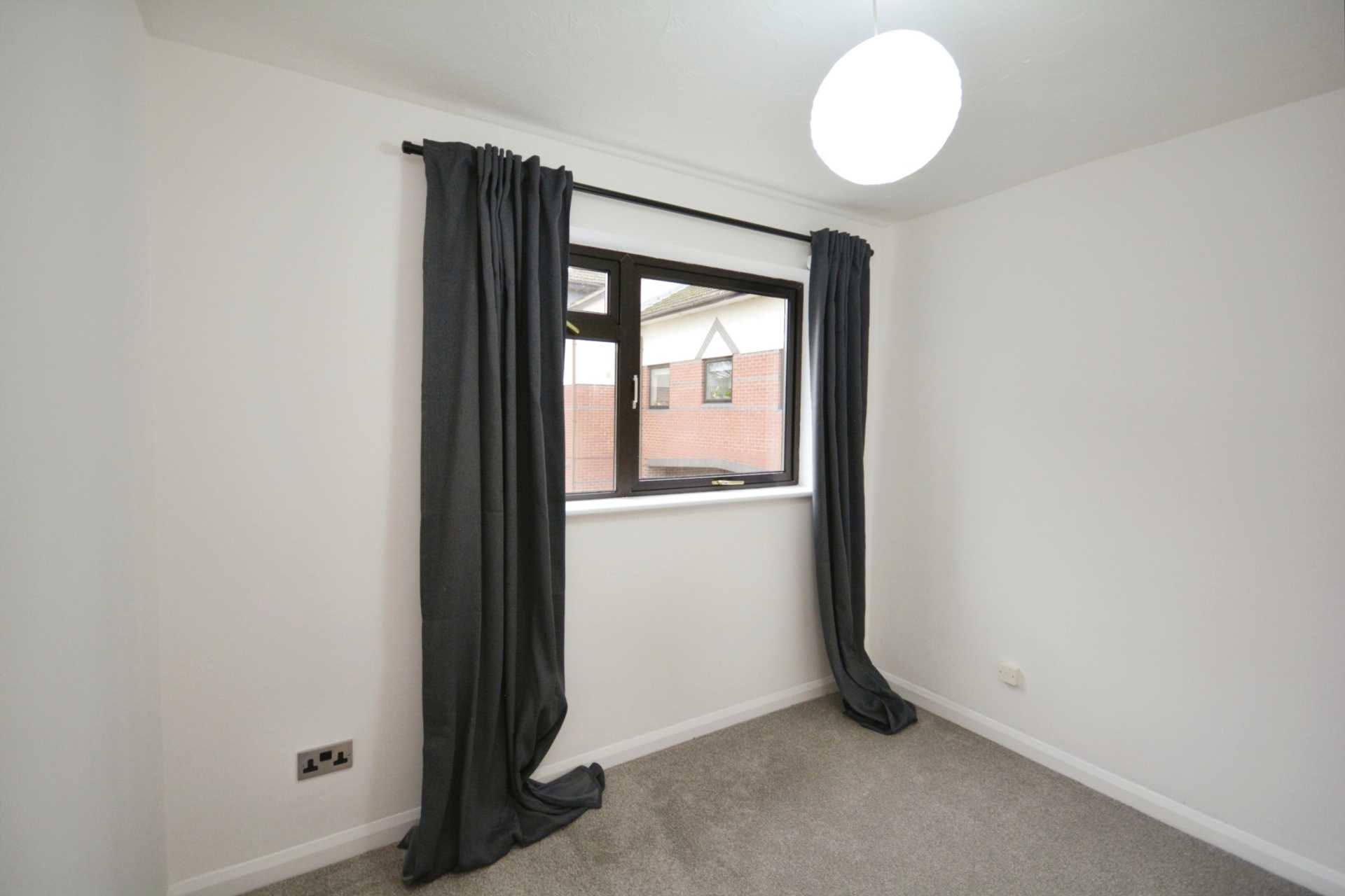 Additional Property Image 3 bedroom Flat to rent in Amersham 6