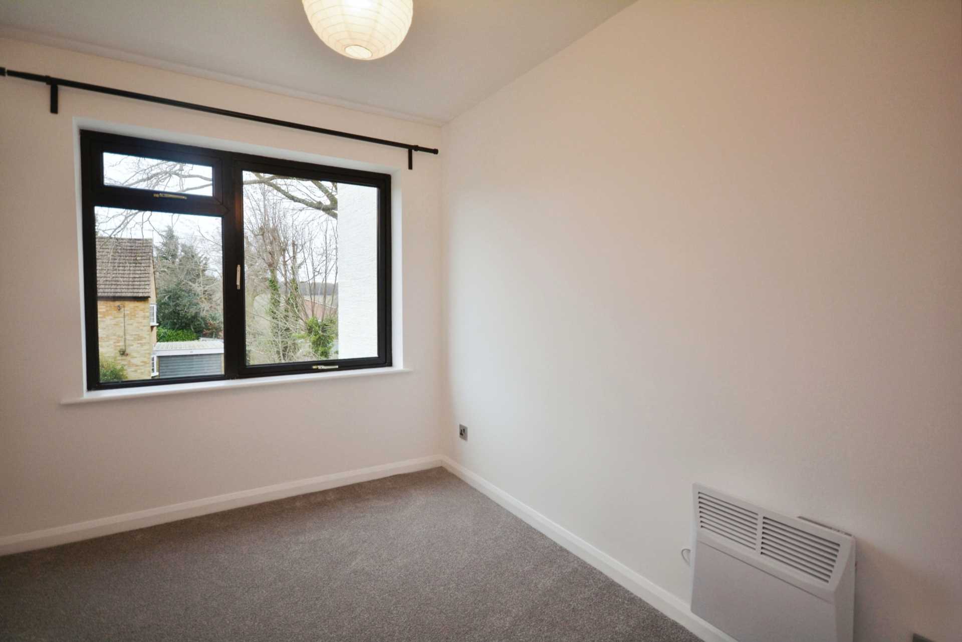 Additional Property Image 3 bedroom Flat to rent in Amersham 7