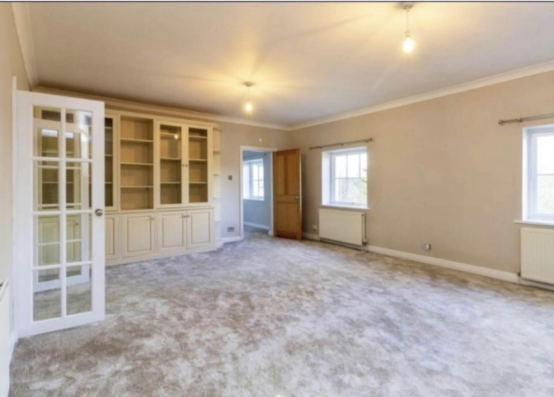 Additional Property Image 2 bedroom Apartment for sale in Amersham 4