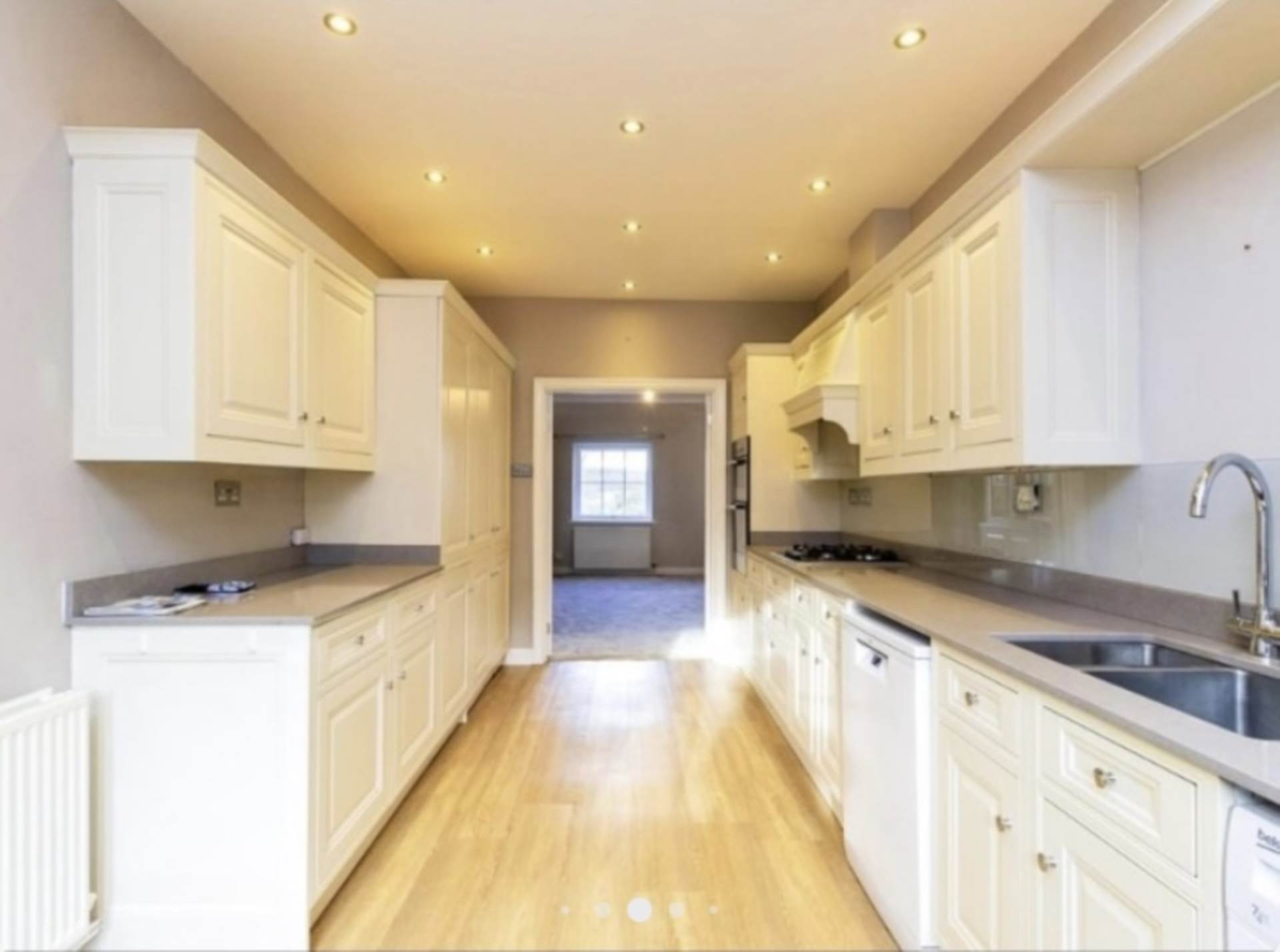 Additional Property Image 2 bedroom Apartment for sale in Amersham 8