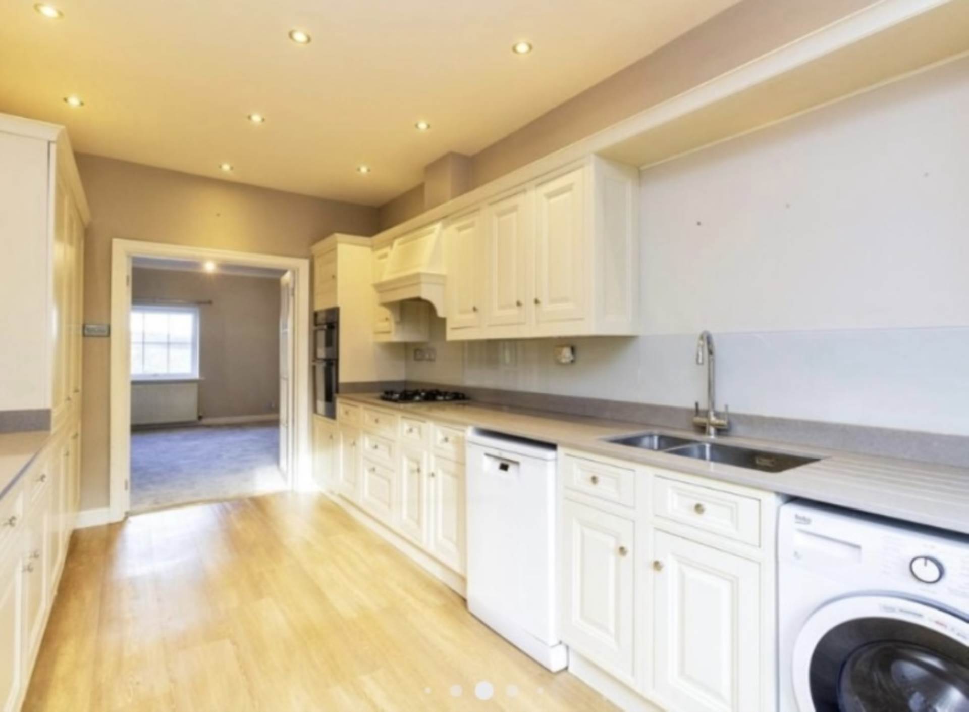 Additional Property Image 2 bedroom Apartment for sale in Amersham 9