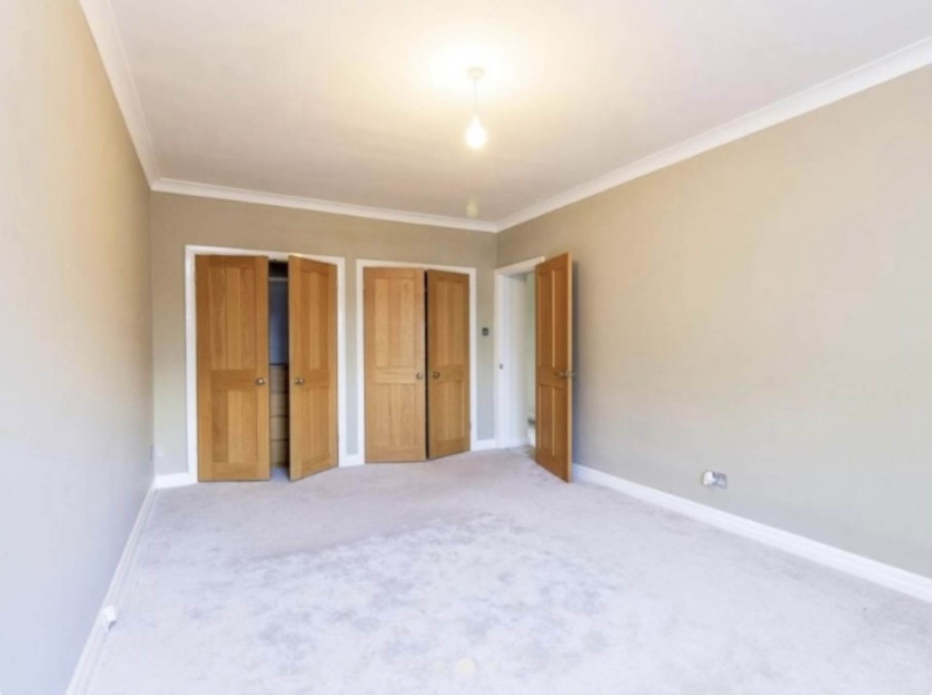 Additional Property Image 2 bedroom Apartment for sale in Amersham 12