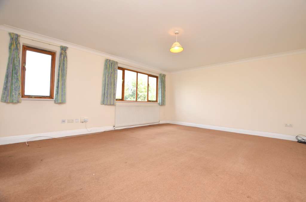 Additional Property Image 2 bedroom Apartment to rent in Amersham 3