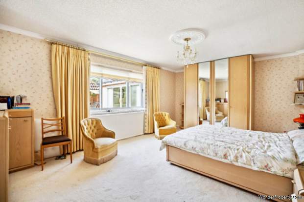 Additional Property Image 5 bedroom Detached for sale in Great Missenden 14