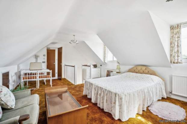 Additional Property Image 5 bedroom Detached for sale in Great Missenden 2
