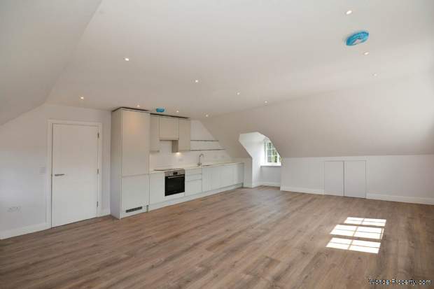 Additional Property Image 2 bedroom Penthouse for sale in Amersham 5