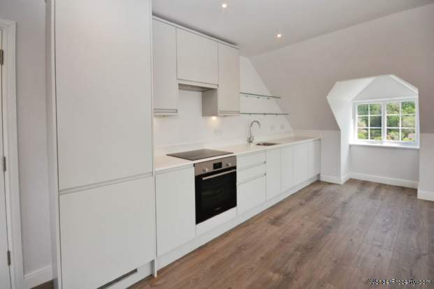 Additional Property Image 2 bedroom Penthouse for sale in Amersham 7
