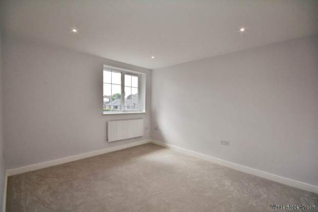 Additional Property Image 2 bedroom Flat for sale in Amersham 4