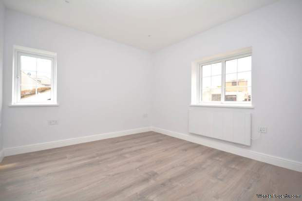 Additional Property Image 1 bedroom Flat for sale in Amersham 4