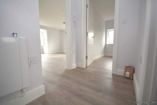 Additional Property Image 1 bedroom Flat for sale in Amersham 7