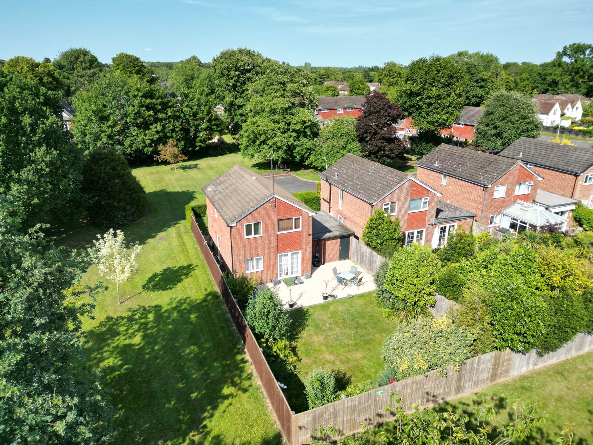 Additional Property Image 3 bedroom Detached for sale in Amersham 2